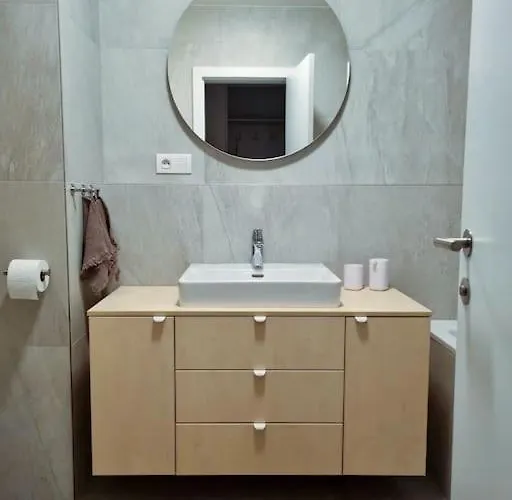 Zwirn, Free Parking, 24/7 Access Apartament