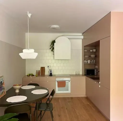 Zwirn, Free Parking, 24/7 Access Apartment *